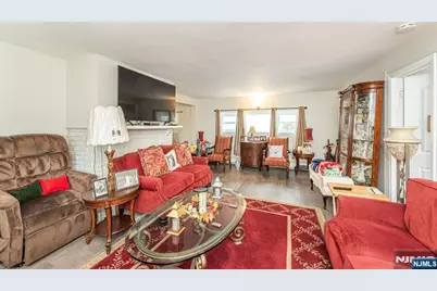 56 Central Avenue, Caldwell, NJ 07006 - Photo 5