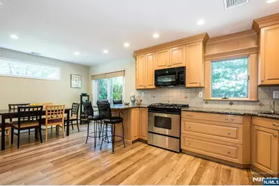 107 Gaynor Place, Glen Rock, NJ 07452 - Photo 9