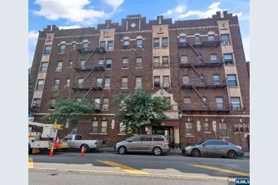 821 Bergen B5 #B5, Jersey City, NJ 07306 - Photo 1