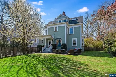 41 Oakwood Avenue, Montclair, NJ 07043 - Photo 3