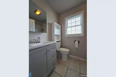 22 Broadway 2 #2, Hackensack, NJ 07601 - Photo 9