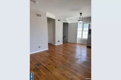 22 Broadway 2 #2, Hackensack, NJ 07601 - Photo 5