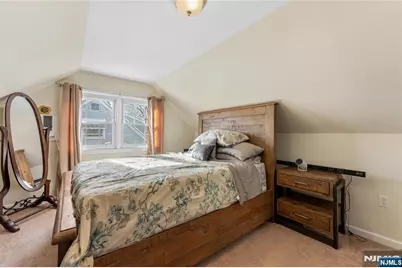 186 10th Avenue, Hawthorne, NJ 07506 - Photo 13