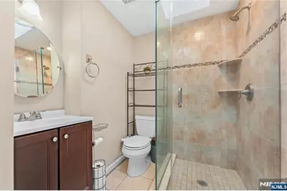 186 10th Avenue, Hawthorne, NJ 07506 - Photo 11