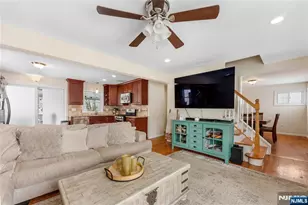 186 10th Ave, Hawthorne, NJ 07506 - Photo 5