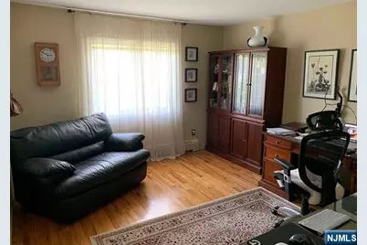 126 Hawthorne Avenue, Park Ridge, NJ 07656 - Photo 9