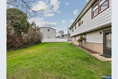 33 Beech Street, Little Ferry, NJ 07643 - Photo 27