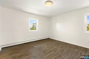 184 Central Ln 2, Secaucus, NJ 07094 - Photo 13