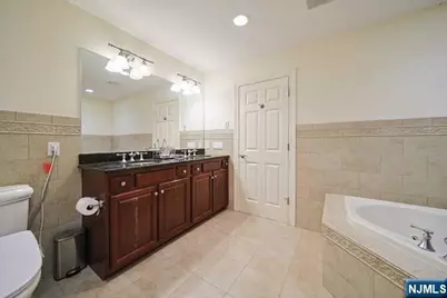 2 Candlewood Drive, Old Tappan, NJ 07675 - Photo 25