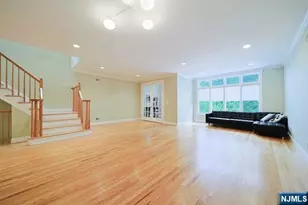 2 Candlewood Dr, Old Tappan, NJ 07675 - Photo 3