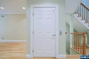 2 Candlewood Dr, Old Tappan, NJ 07675 - Photo 33