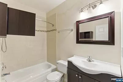 39-45 Bruen 4 #4, Newark, NJ 07105 - Photo 19