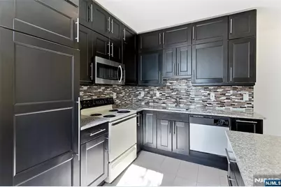 39-45 Bruen 4 #4, Newark, NJ 07105 - Photo 9