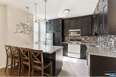 39-45 Bruen 4 #4, Newark, NJ 07105 - Photo 7