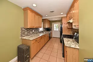 34 Gordon St, Ridgefield Park, NJ 07660 - Photo 9