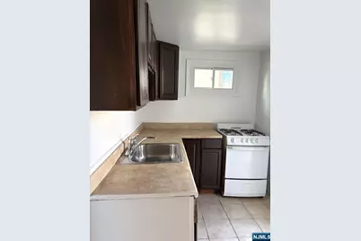 185 Hudson Street, Hackensack, NJ 07601 - Photo 5