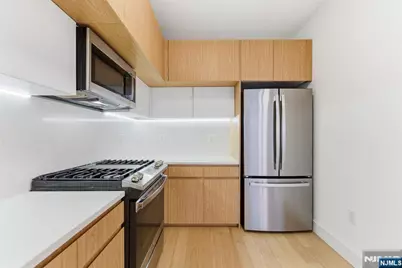 649 38th Street 203 #203, Union City, NJ 07087 - Photo 9