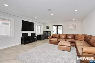 414 Lawton Ave, Cliffside Park, NJ 07010 - Photo 37