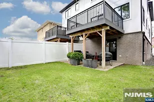 414 Lawton Ave, Cliffside Park, NJ 07010 - Photo 45
