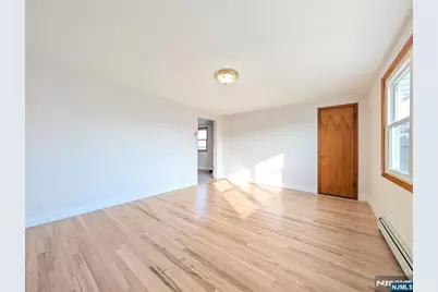 762 Cleveland Avenue 2 #2, Harrison, NJ 07029 - Photo 3