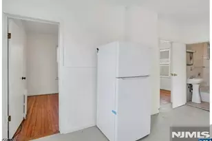 649 New Jersey Ave, Lyndhurst Township, NJ 07071 - Photo 19