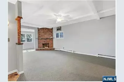 649 New Jersey Avenue, Lyndhurst Township, NJ 07071 - Photo 5