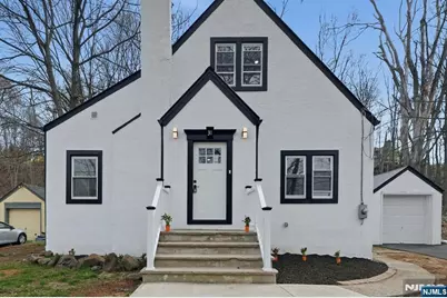 31 Saint Moritz Place, Wayne, NJ 07470 - Photo 3