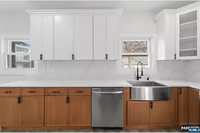 31 Saint Moritz Place, Wayne, NJ 07470 - Photo 11