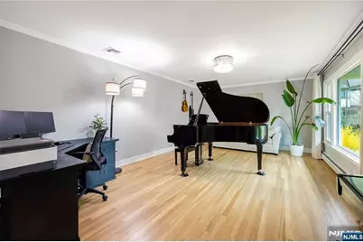 68 Burnwood Lane, Upper Saddle River, NJ 07458 - Photo 9