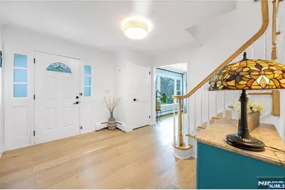 68 Burnwood Lane, Upper Saddle River, NJ 07458 - Photo 5