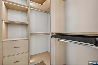 395 Hickory Avenue, Paramus, NJ 07652 - Photo 33