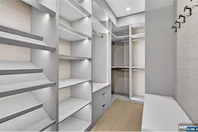 395 Hickory Avenue, Paramus, NJ 07652 - Photo 21