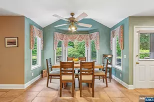 128 Rutherford Rd, Mahwah, NJ 07430 - Photo 9