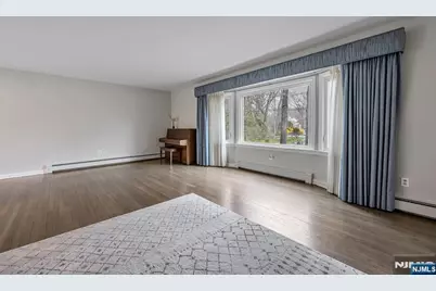 44 Deerfield Terrace, Mahwah, NJ 07430 - Photo 7