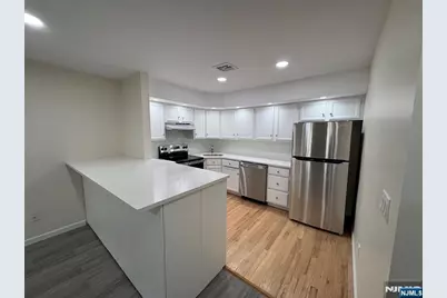 204 River Renaissance B04 #B04, East Rutherford, NJ 07073 - Photo 3