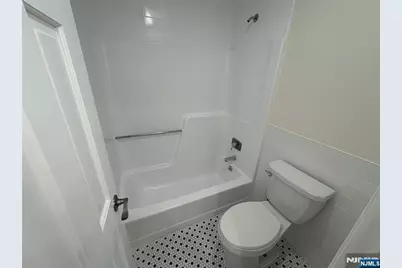 204 River Renaissance B04 #B04, East Rutherford, NJ 07073 - Photo 13