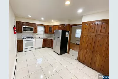 452 7th Street 1Fl #1FL, Palisades Park, NJ 07650 - Photo 5