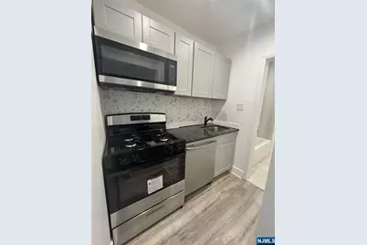 98 Macarthur Avenue 1 #1, Garfield, NJ 07026 - Photo 7