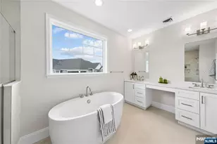 21 Muirfield Ln, River Vale Township, NJ 07675 - Photo 11