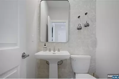 16 Melbourne Drive, Oakland, NJ 07436 - Photo 13