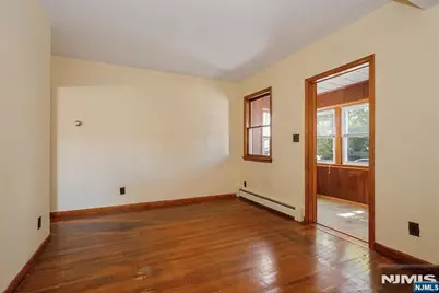 127 Anderson Avenue, Wallington, NJ 07057 - Photo 7