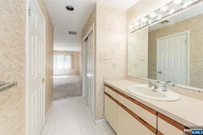 141 Wedgewood Drive 18 #18, Woodland Park, NJ 07424 - Photo 13