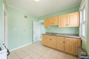 129 Howard Ave, Passaic, NJ 07055 - Photo 35