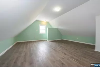 129 Howard Avenue, Passaic, NJ 07055 - Photo 29