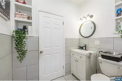 129 Howard Avenue, Passaic, NJ 07055 - Photo 19