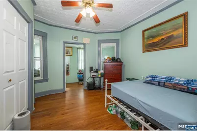 129 Howard Avenue, Passaic, NJ 07055 - Photo 15