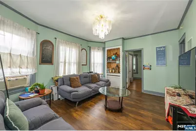 129 Howard Avenue, Passaic, NJ 07055 - Photo 5