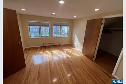 81 Maple Avenue, Springfield, NJ 07081 - Photo 17