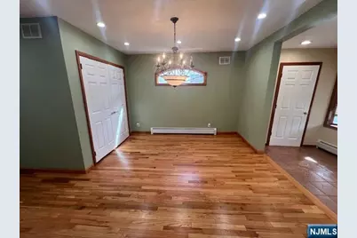 81 Maple Avenue, Springfield, NJ 07081 - Photo 3