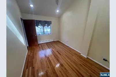 81 Maple Avenue, Springfield, NJ 07081 - Photo 15